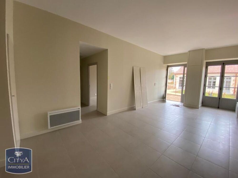 location Appartement - 3 pièce(s) - 66 m² Fontenay-le-Comte (85200)