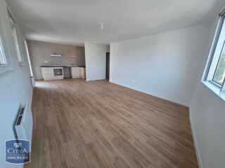  Appartement à louer 3 pièces 73 m²