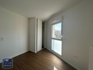 Appartement à louer 3 pièces 64 m²
