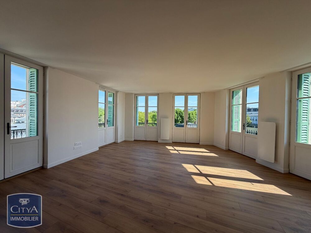 Exclusivité Vichy - Appartement T4 avec 3 chambres En ex....