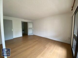  Appartement à louer 1 pièce 36 m²