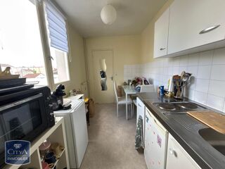 Appartement à louer 1 pièce 28 m²