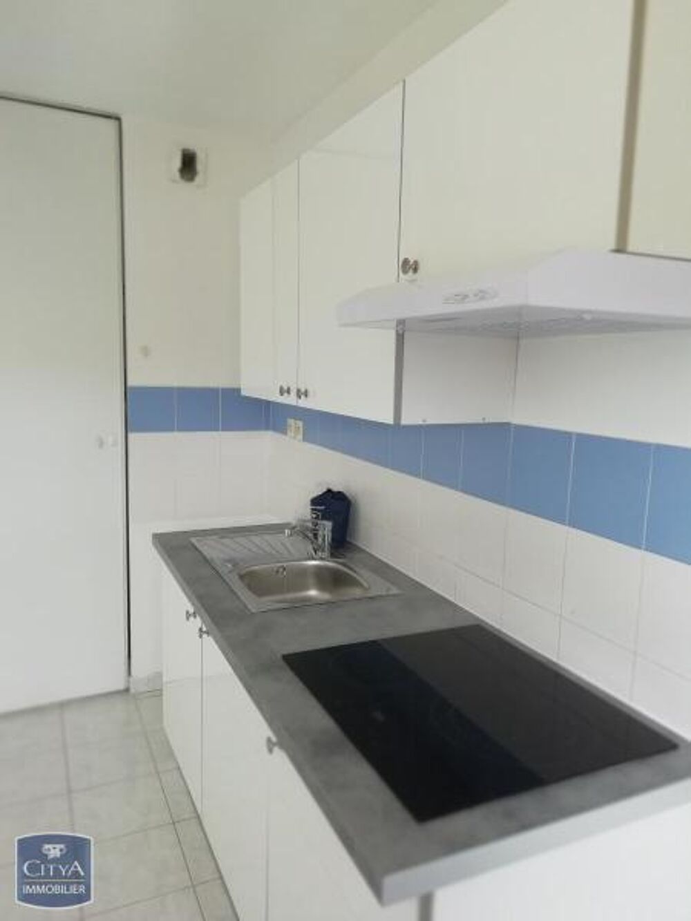 EXCLUSIVITÉ - DERNIER ÉTAGE - APPARTEMENT T3 AVEC BALCON....