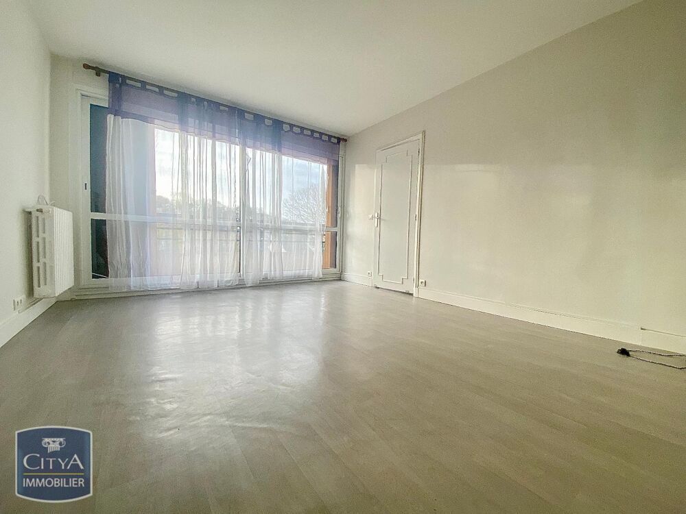 location Appartement - 2 pièce(s) - 50 m² Vélizy-Villacoublay (78140)