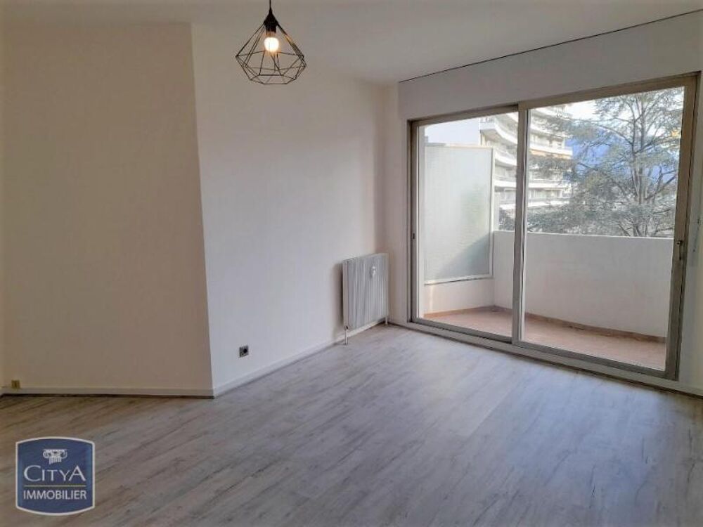 location Appartement - 2 pièce(s) - 51 m² Barberaz (73000)