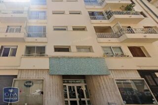  Parking / Garage � louer 