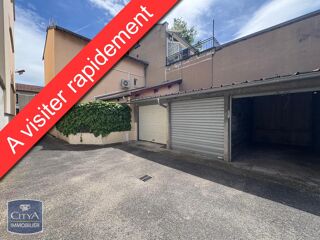  Parking / Garage � louer 
