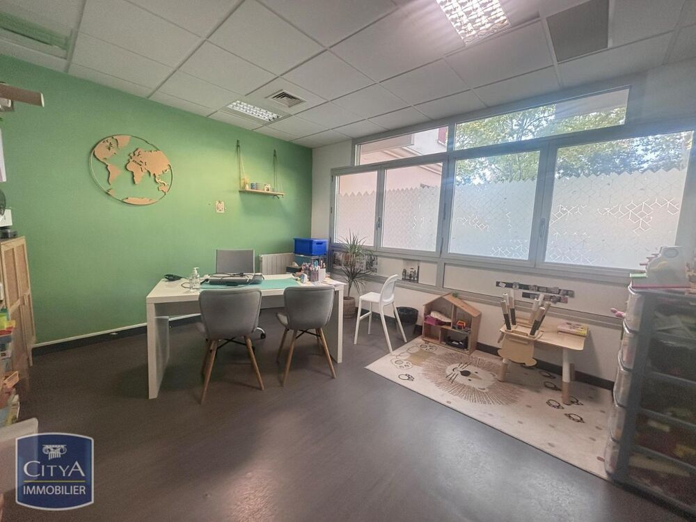   Location / Local Commercial - 110 m² 