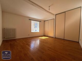 Appartement à louer 3 pièces 80 m²