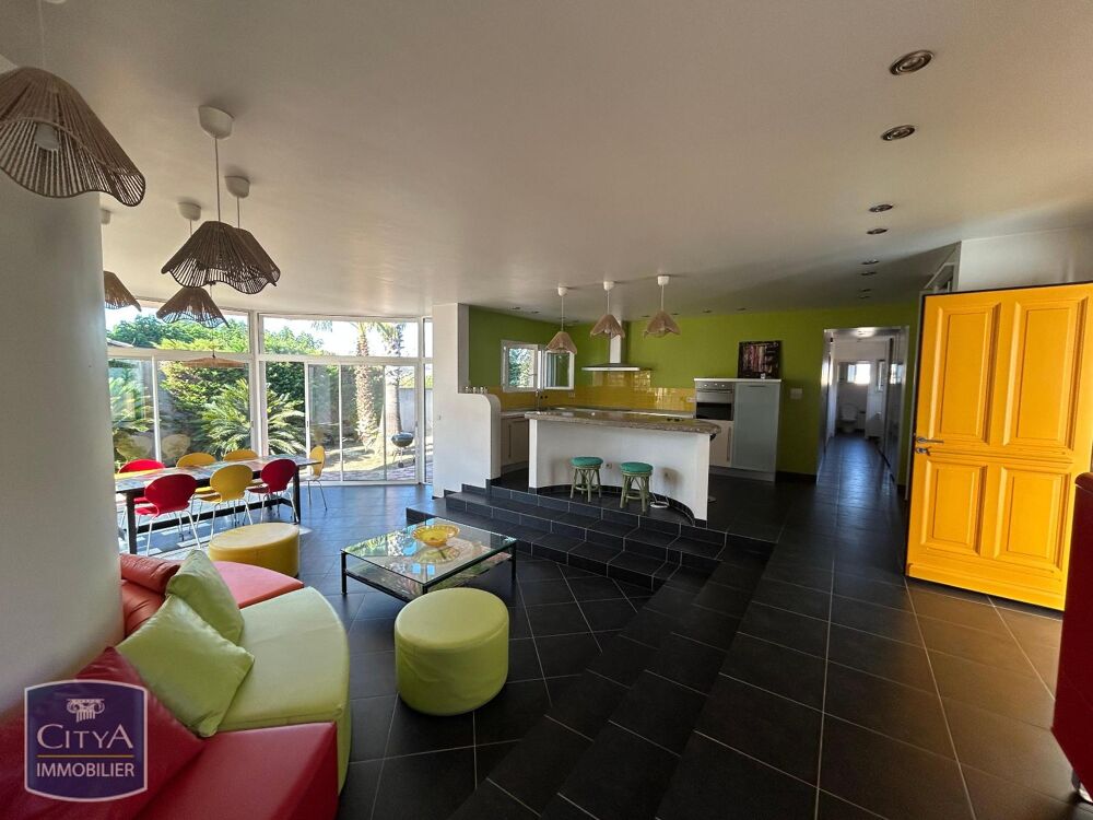 location Maison - 4 pièce(s) - 140 m² Marignane (13700)
