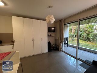 Appartement à louer 1 pièce 25 m²