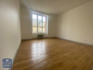  Appartement à louer 4 pièces 73 m²