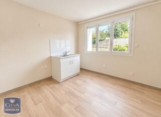  Appartement à louer 3 pièces 85 m²
