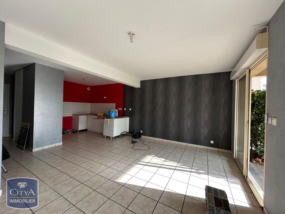 location Appartement - 2 pièce(s) - 57 m² Saint-Marcellin-en-Forez (42680)
