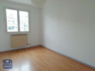  Appartement à louer 4 pièces 68 m²