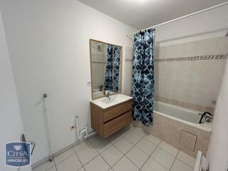  Appartement à louer 2 pièces 54 m²