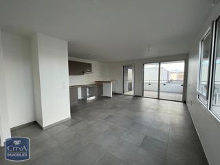  Appartement à louer 3 pièces 75 m²