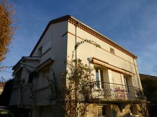  Maison à louer 6 pièces 139 m²