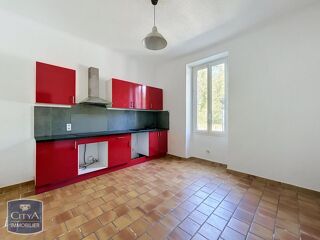  Appartement à louer 3 pièces 102 m²