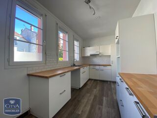  Maison à louer 6 pièces 146 m²