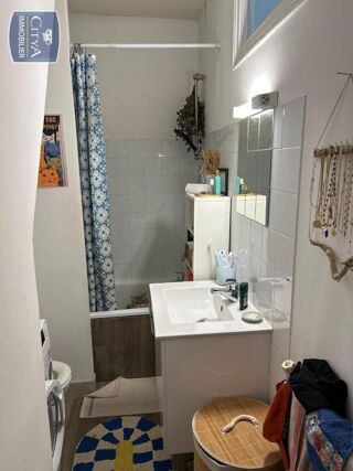  Appartement à louer 2 pièces 57 m²