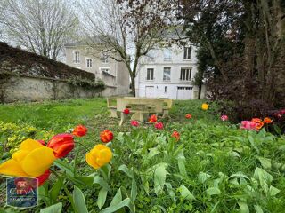  Maison � louer 8 pi�ces 212 m�