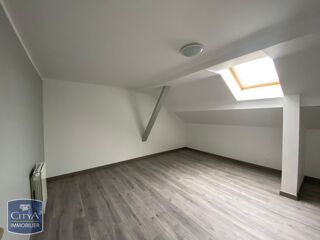  Appartement à louer 3 pièces 84 m²