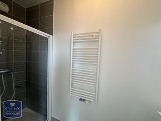  Appartement à louer 4 pièces 91 m²