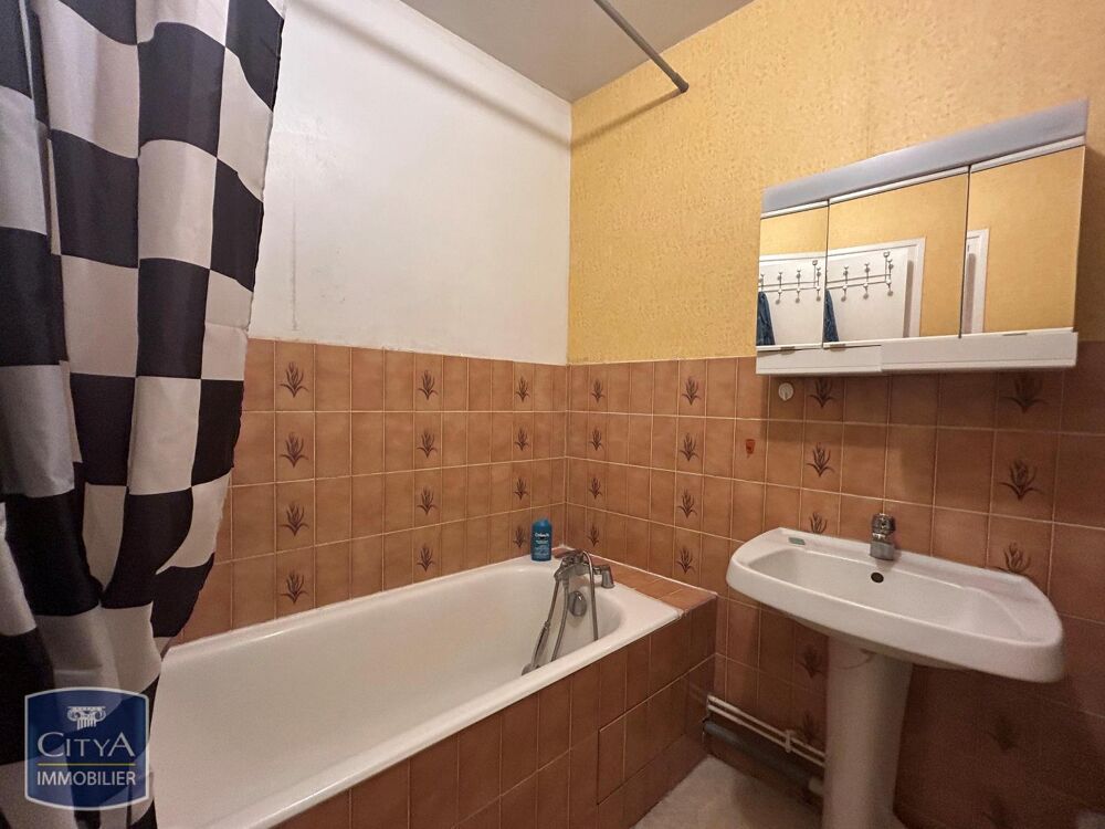 location Appartement - 1 pièce(s) - 27 m² Saint-Brieuc (22000)