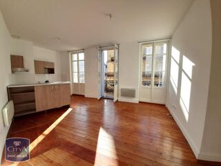  Appartement à louer 3 pièces 56 m²