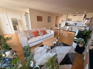  Appartement à louer 3 pièces 74 m²