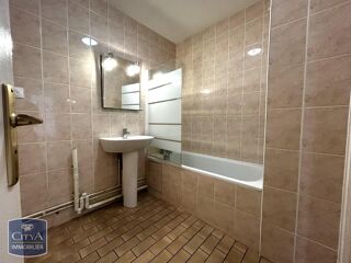  Appartement à louer 2 pièces 46 m²