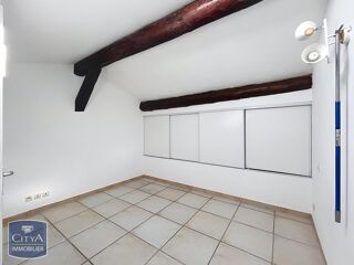  Appartement à louer 3 pièces 74 m²