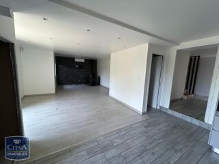  Maison à louer 6 pièces 136 m²