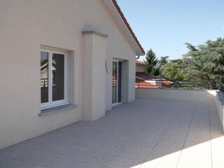  Appartement à louer 2 pièces 45 m²