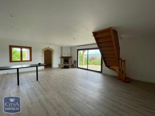  Appartement à louer 4 pièces 137 m²