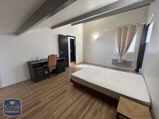  Appartement à louer 4 pièces 106 m²