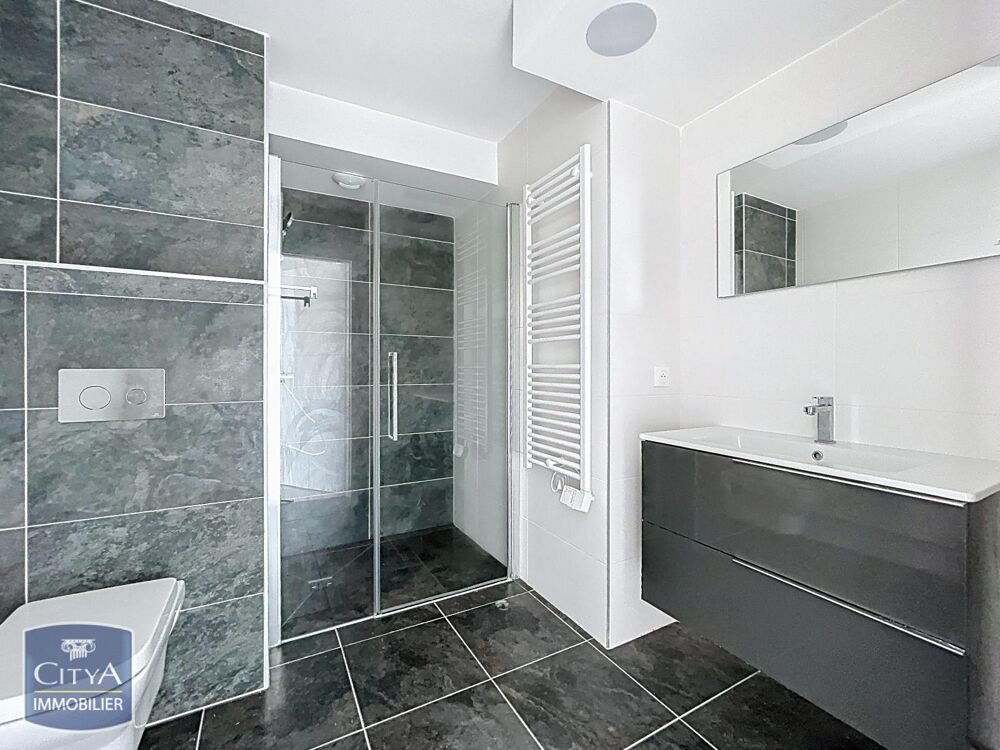 location Appartement - 3 pièce(s) - 68 m² Nîmes (30000)