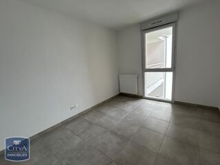  Appartement à louer 3 pièces 56 m²
