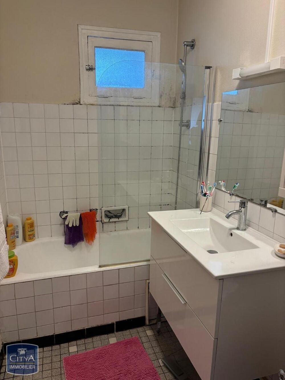 À LOUER : Appartement T3 situé à Bordeaux, dans le code ....