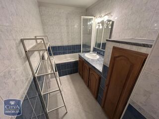  Appartement à louer 3 pièces 68 m²