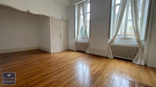  Appartement à louer 5 pièces 106 m²