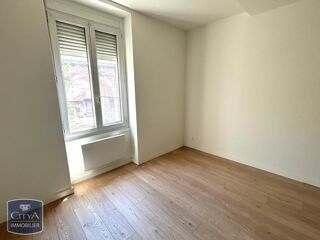  Appartement à louer 1 pièce 40 m²