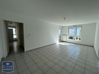  Appartement à louer 4 pièces 89 m²