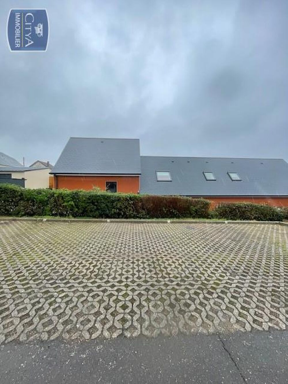 location Parking / Garage Le Mans (72000)