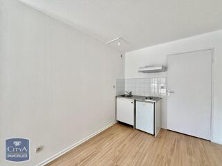  Appartement à louer 1 pièce 35 m²