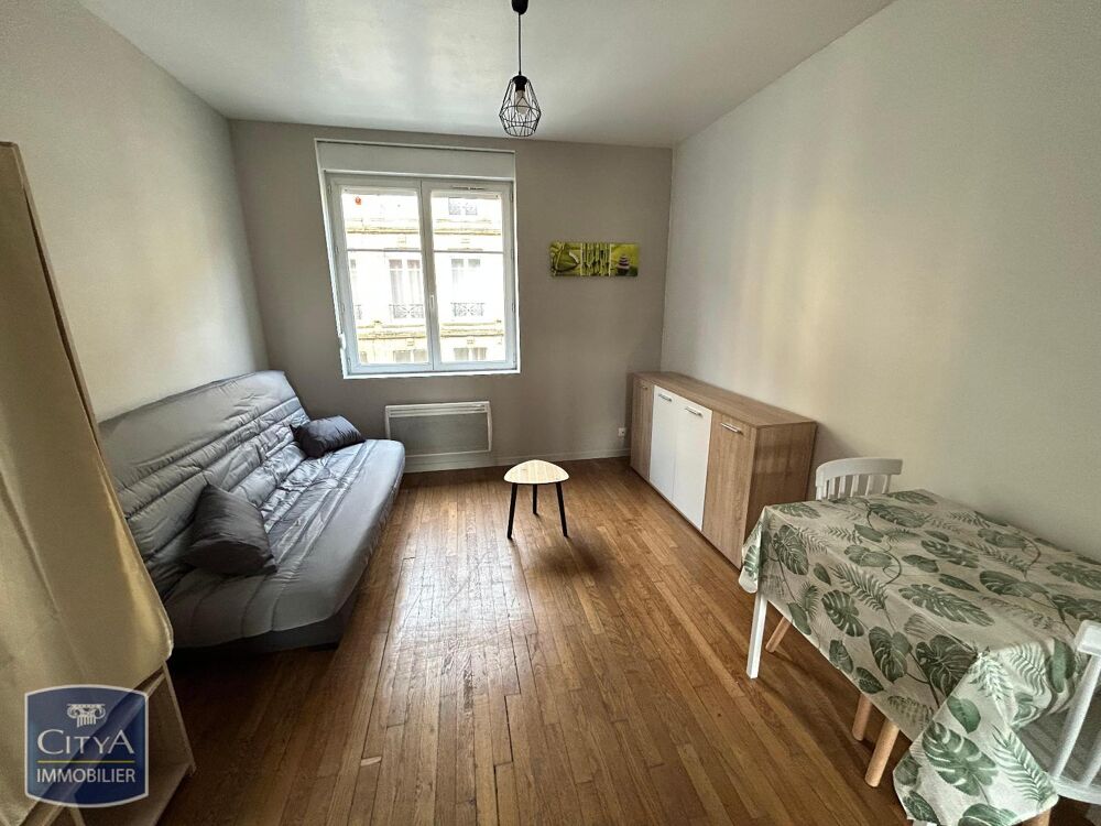 À LOUER : STUDIO MEUBLÉ - SECTEUR HOTEL DE VILLE Au deux....