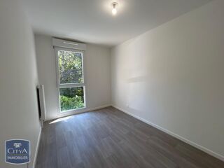  Appartement à louer 3 pièces 57 m²