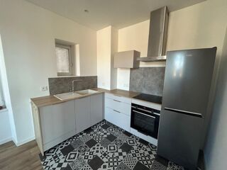  Appartement à louer 3 pièces 79 m²