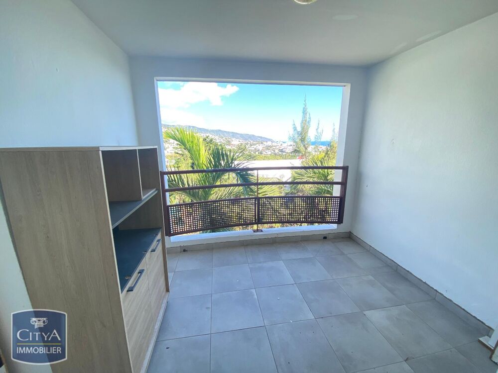 location Appartement - 3 pièce(s) Sainte-Clotilde (97490)